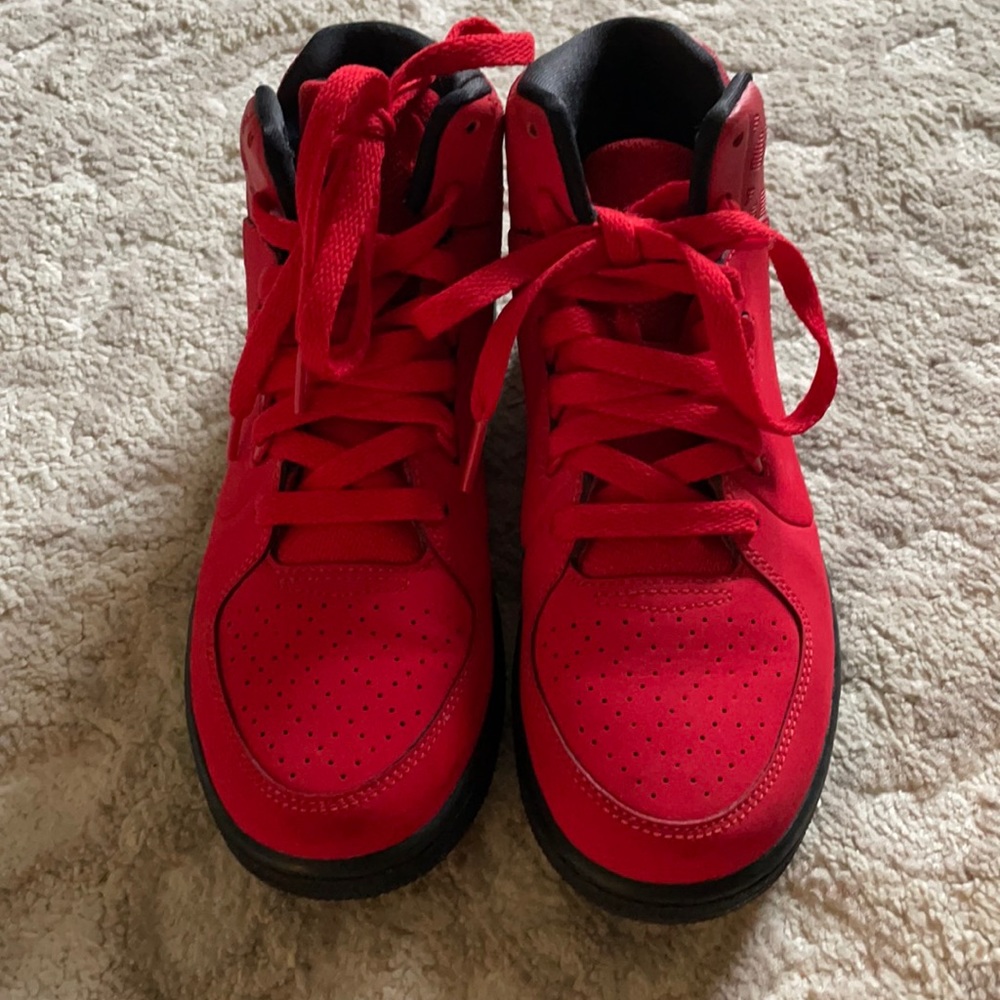 Jordans size 4Y